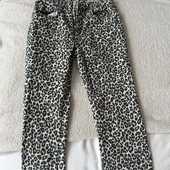 Zara Denim - NWOT Zara cheetah jeans size 8
